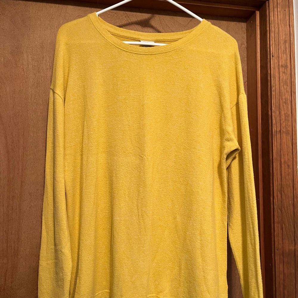 a new day Women's Crewneck Top in Bright Yellow